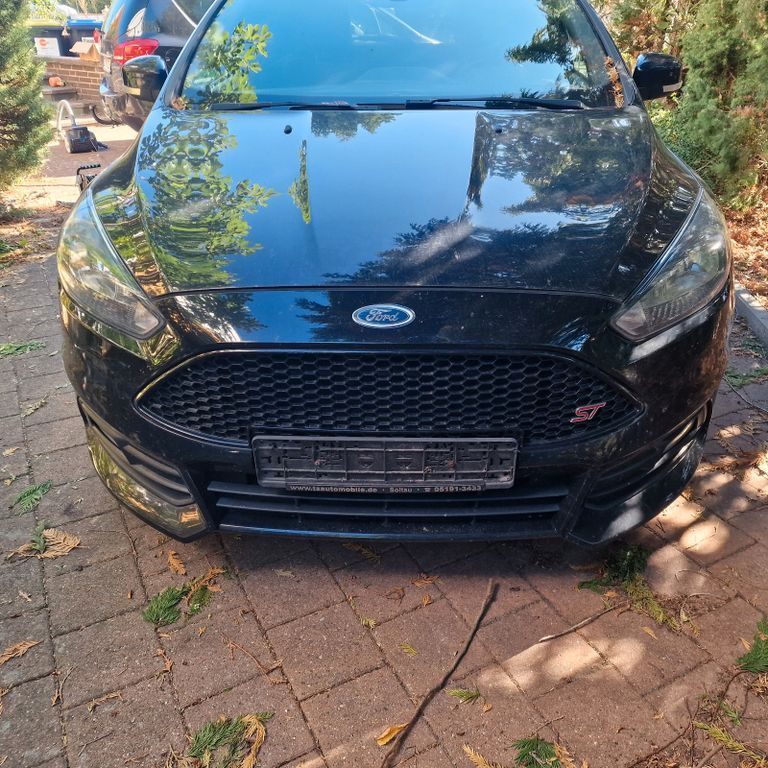Ford Focus 126.747 km 14.300 € Hambühren 29313