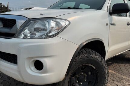 Toyota Hilux 174.000 km 11.990 € Hildesheim 31137