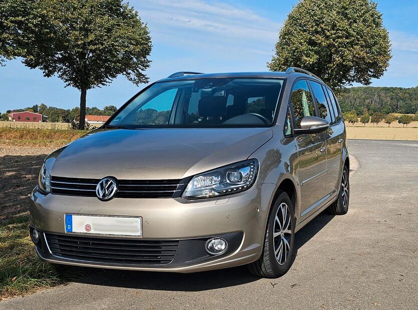 VW Touran 88.000 km 15.000 € Hannover 30457