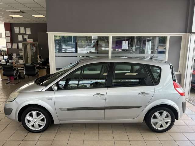 Renault Scenic 244.731 km 1.490 € Hannover 30419