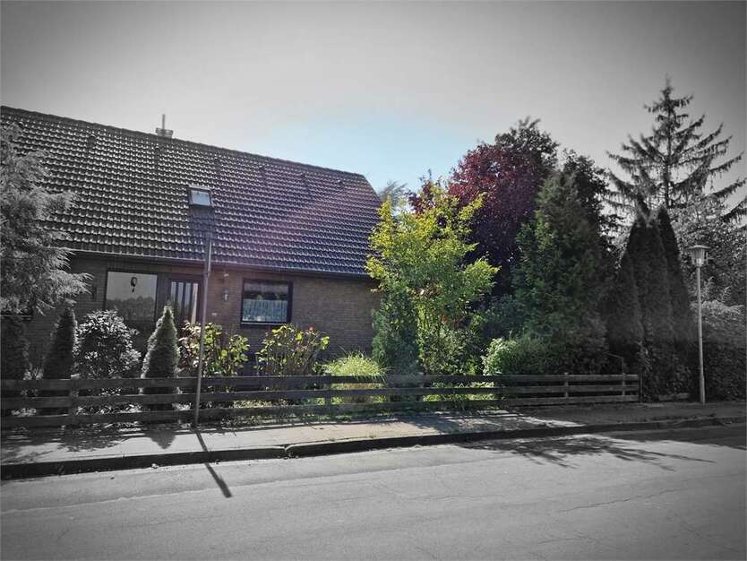 Haus zum Kaufen in Burgdorf 580.000 € 163.52 m²