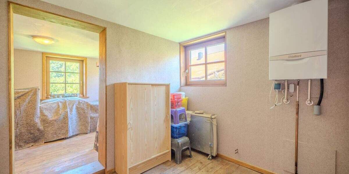 Mehrfamilienhaus, Wohnhaus Giesen Emmerke - 8 Zimmer, 175 m&sup2;, 295.000&euro; | Angebot:25671920