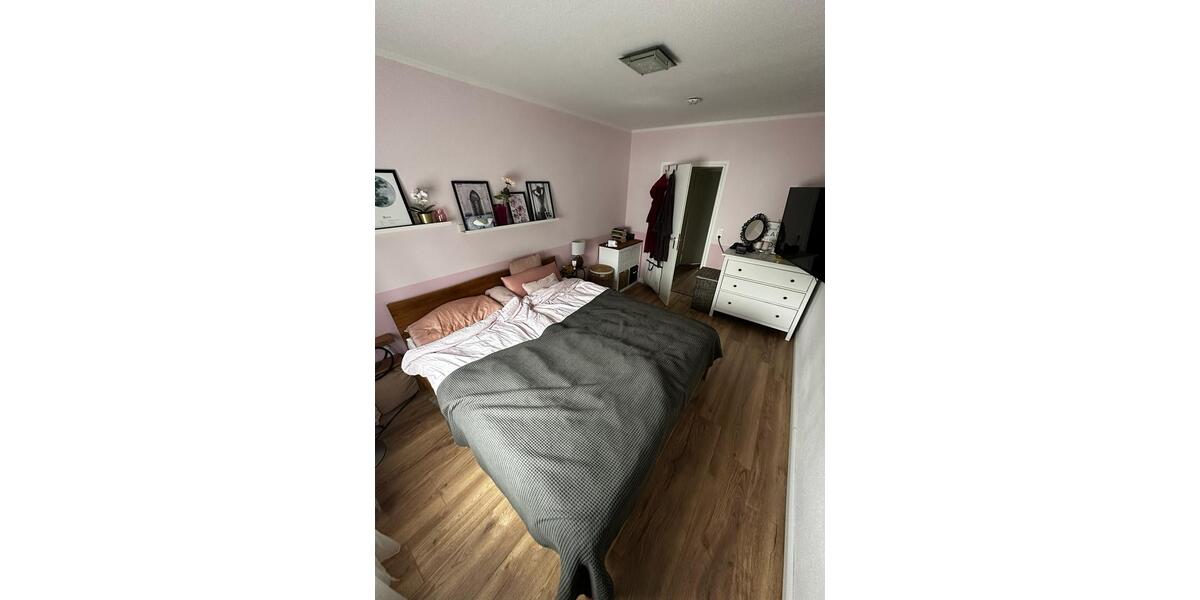 Etagenwohnung Ronnenberg - 3 Zimmer, 90 m&sup2;, 280.000&euro; | Angebot:26145357