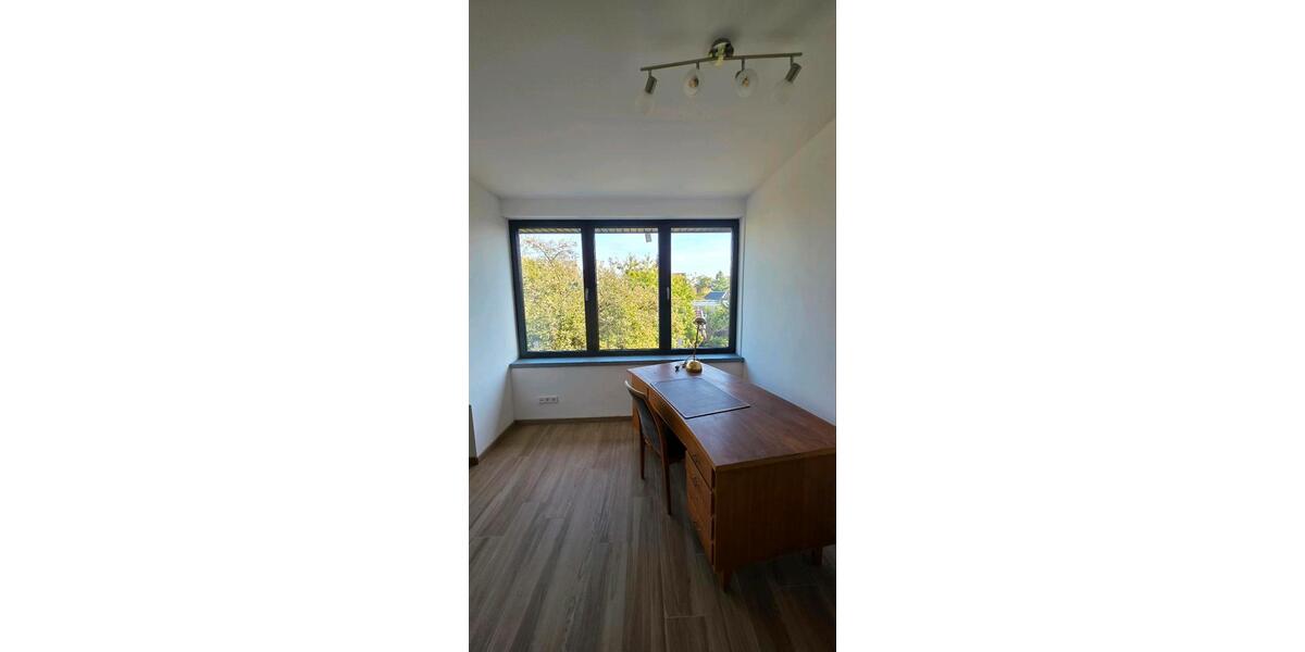 Etagenwohnung Hannover Bothfeld-Vahrenheide - 2 Zimmer, 90 m&sup2;, 2.600&euro; | Angebot:27604078