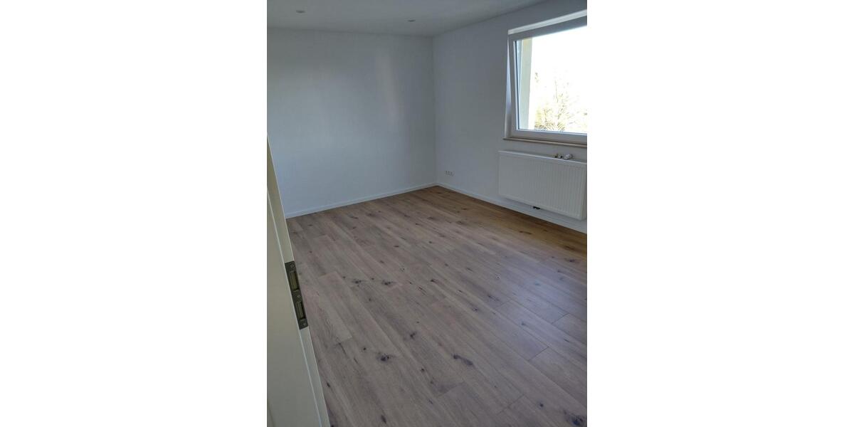 Etagenwohnung Burgdorf - 4 Zimmer, 86 m&sup2;, 230.000&euro; | Angebot:25757329