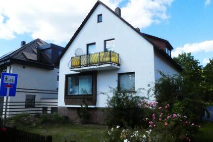 Haus Garbsen - 6 Zimmer, 150 m&sup2;, 2.000&euro; | Angebot:24342503