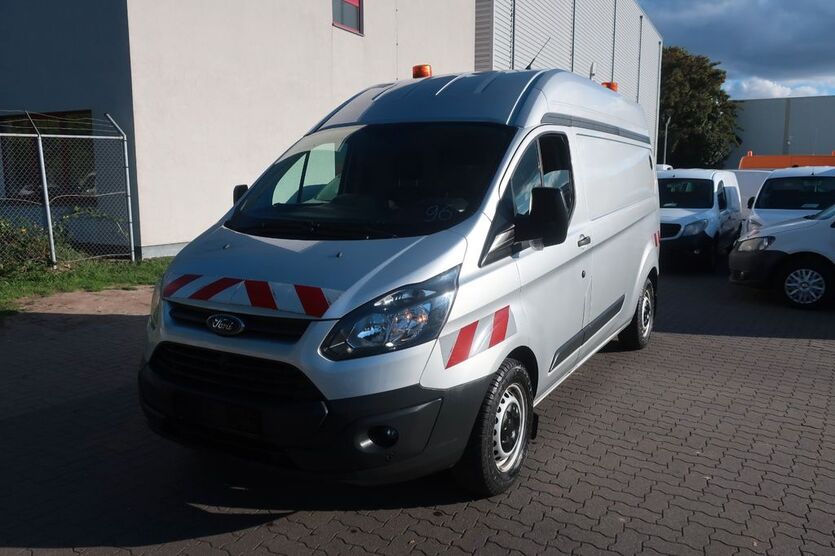 Ford Transit Custom 124.758 km 8.900 € Hannover 30179