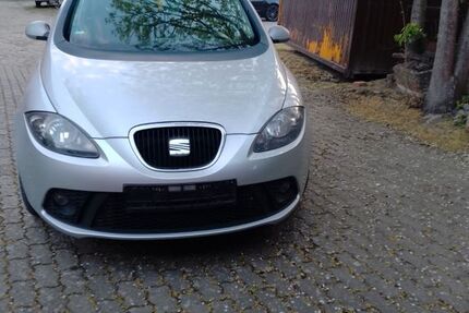 Seat Altea 176.000 km 2.999 &euro; Pattensen 30982