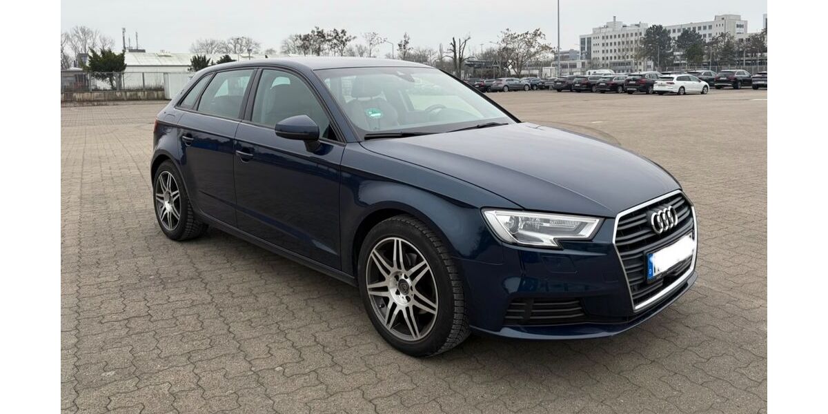 Audi A3 210.000 km 12.700 &euro; Hannover 30519