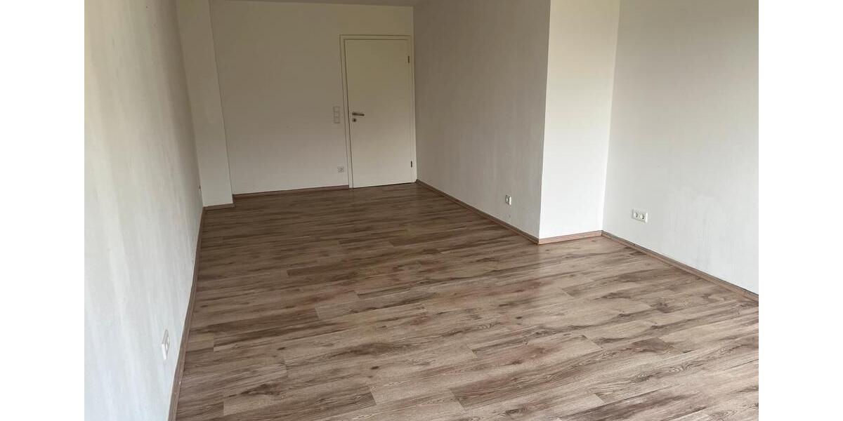 Erdgeschoßwohnung Seelze - 5 Zimmer, 120 m&sup2;, 1.400&euro; | Angebot:25048515