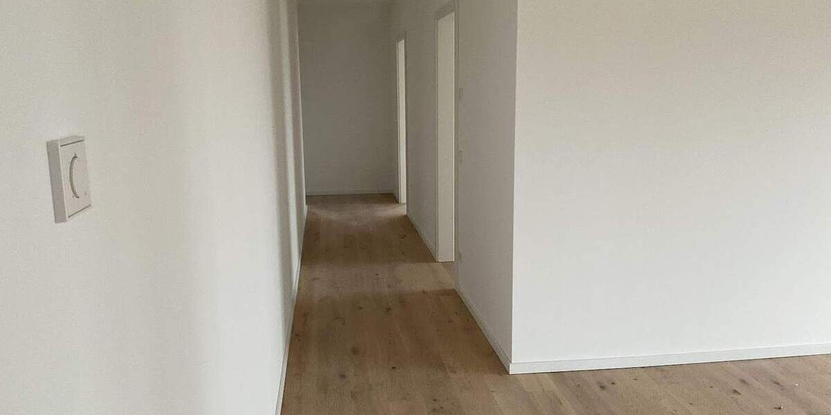 Etagenwohnung Hannover Döhren - 3 Zimmer, 124 m&sup2;, 1.800&euro; | Angebot:23191529