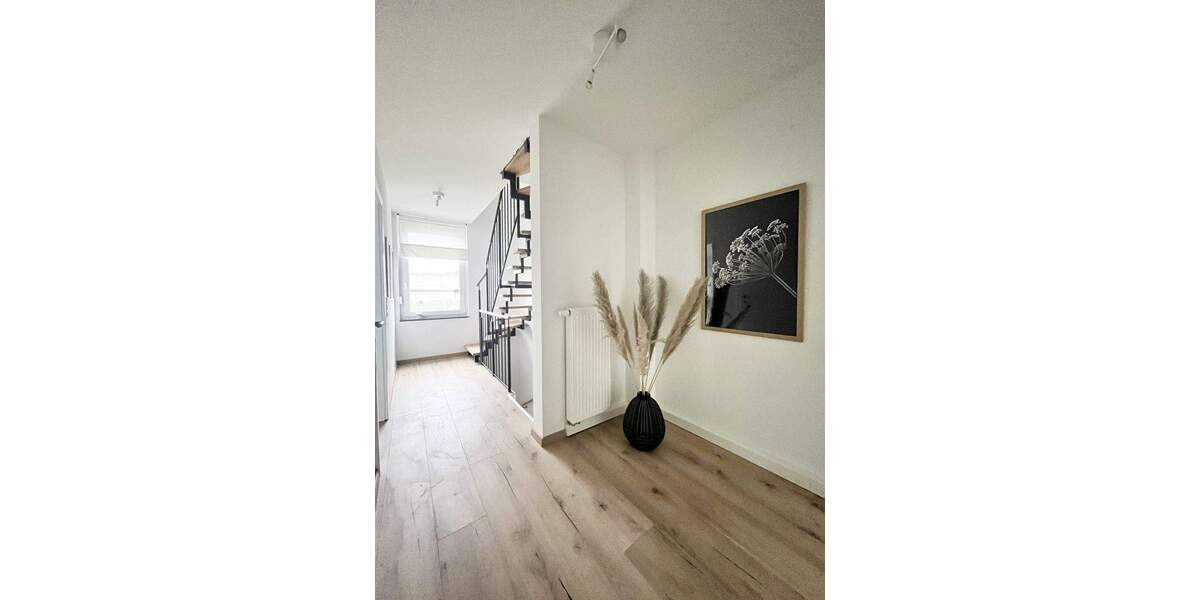 Vermietung | Stadthaus in Hannover-Seelhorst mit 118 m² Wohnfläche und 4,5 Zimmern ab März 4 zimmer