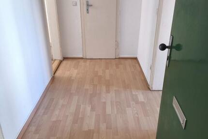 Wohnung Hannover Nord - 1 Zimmer, 35 m&sup2;, 327&euro; | Angebot:25753988