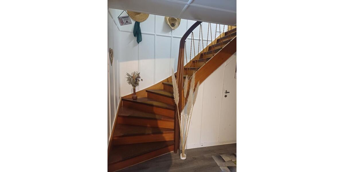 Doppelhaushälfte Lauenau - 5 Zimmer, 180 m&sup2;, 134.000&euro; | Angebot:26030550