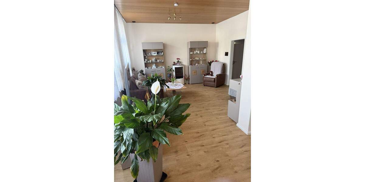 Mehrfamilienhaus, Wohnhaus Sehnde - 8 Zimmer, 185 m&sup2;, 630.000&euro; | Angebot:25770681