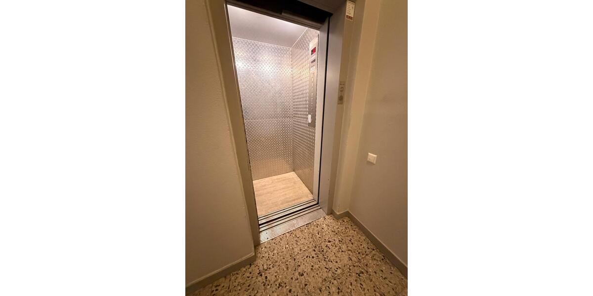 Etagenwohnung Hannover Vahrenwald-List - 1 Zimmer, 40 m&sup2;, 1.300&euro; | Angebot:27620455