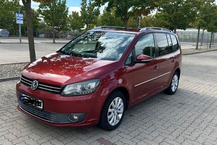 VW Touran 149.500 km 9.450 € Pattensen 30982