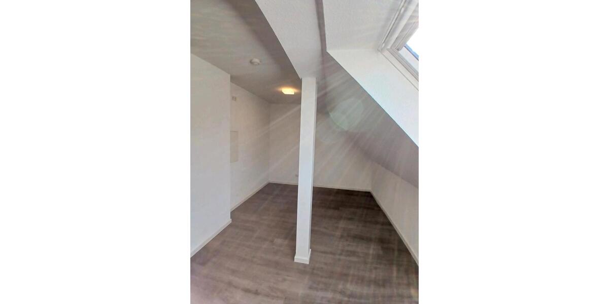 Maisonettenwohnung Hannover Nord - 3 Zimmer, 118 m&sup2;, 1.495&euro; | Angebot:27543687