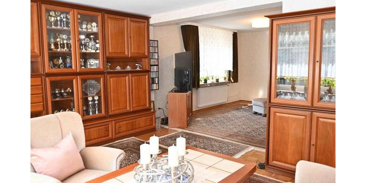 Mehrfamilienhaus, Wohnhaus Hannover / Ahlem Ahlem - 8 Zimmer, 177 m&sup2;, 694.000&euro; | Angebot:26450547