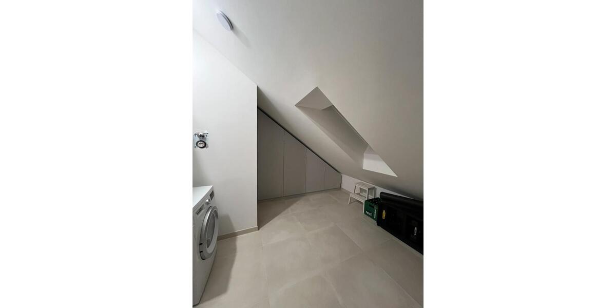 Dachgeschoßwohnung Isernhagen - 2.5 Zimmer, 84 m&sup2;, 1.598&euro; | Angebot:26255399