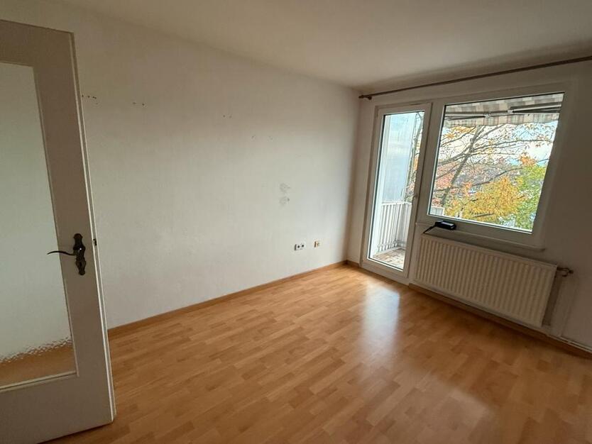 Hannover - Groß Buchholz - 3-Zimmer WHG - gute Lage von Privat zimmer