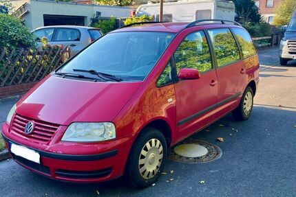 VW Sharan 255.000 km 899 € Peine 31224