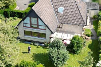 Einfamilienhaus mit Einliegerwohnung und Garage in ruhiger Sackgasse in Hildesheim-Ochtersum 6 zimmer