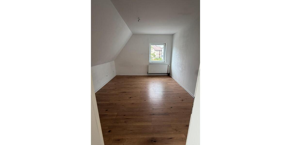 Etagenwohnung Bad Münder am Deister - 3 Zimmer, 85 m&sup2;, 680&euro; | Angebot:27587286