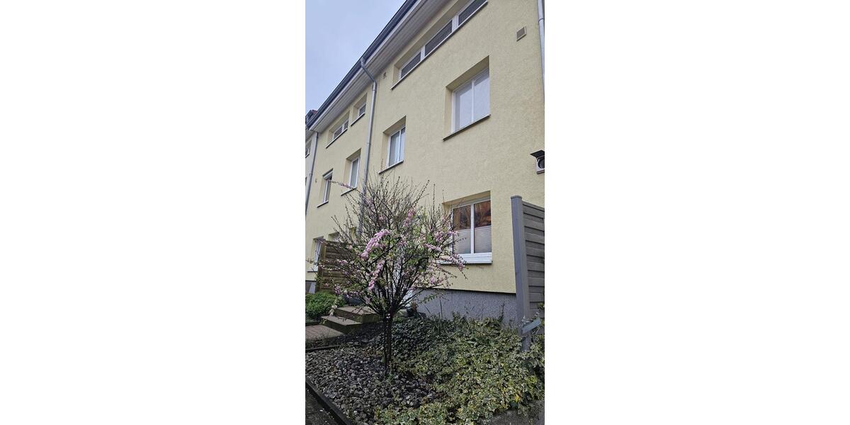 Reihenhaus Hannover Döhren-Wülfel - 5.5 Zimmer, 159 m&sup2;, 1.890&euro; | Angebot:26335857