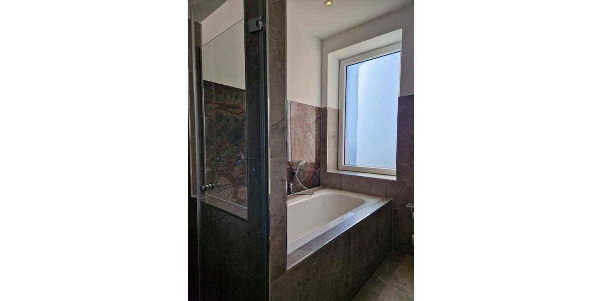 Erdgeschoßwohnung Sehnde - 4 Zimmer, 120 m&sup2;, 1.560&euro; | Angebot:26326373