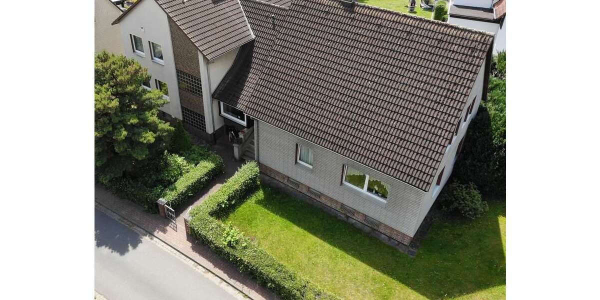 Einfamilienhaus Laatzen - 11 Zimmer, 250 m&sup2;, 690.000&euro; | Angebot:26934824