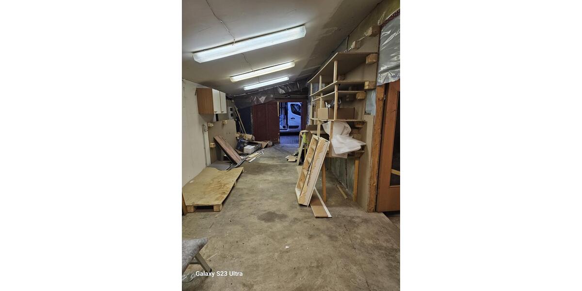 Lagerraum, Werkstatt, keine Autoschrauberl zimmer
