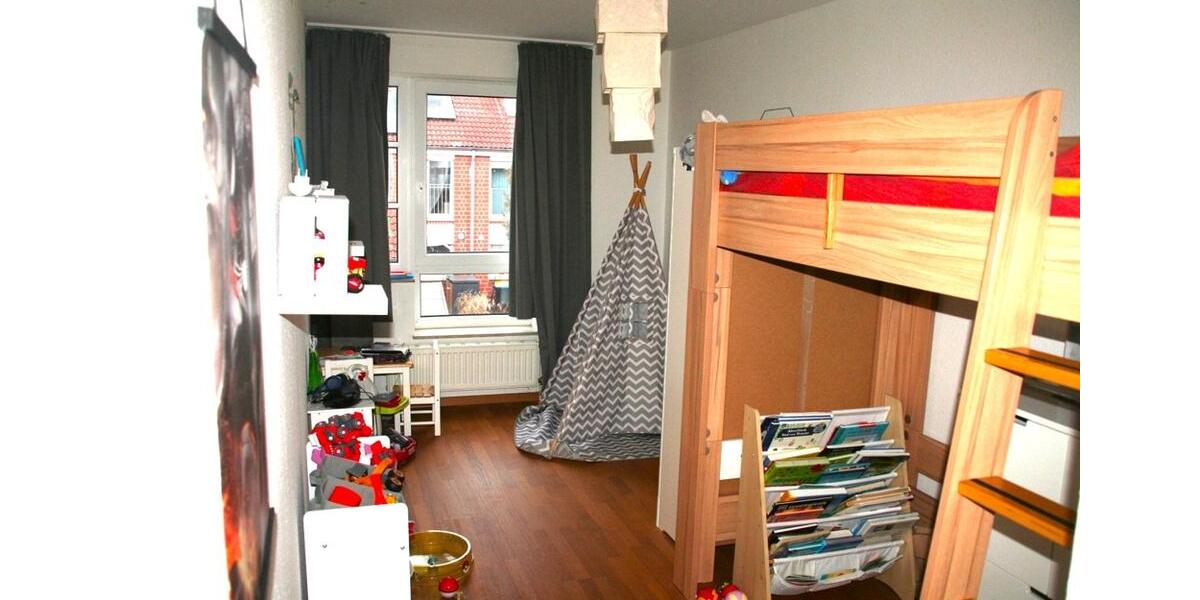 Reihenhaus Laatzen - 6 Zimmer, 150 m&sup2;, 1.550&euro; | Angebot:25612681