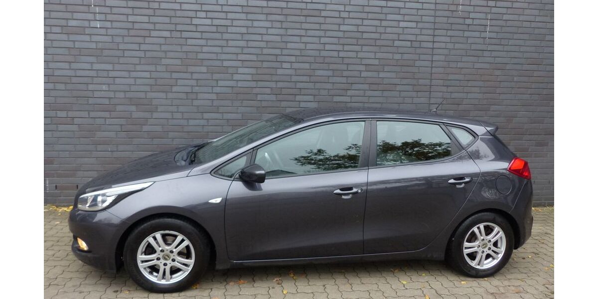 Kia ceed / Ceed 109.000 km 7.500 &euro; Hannover 30179
