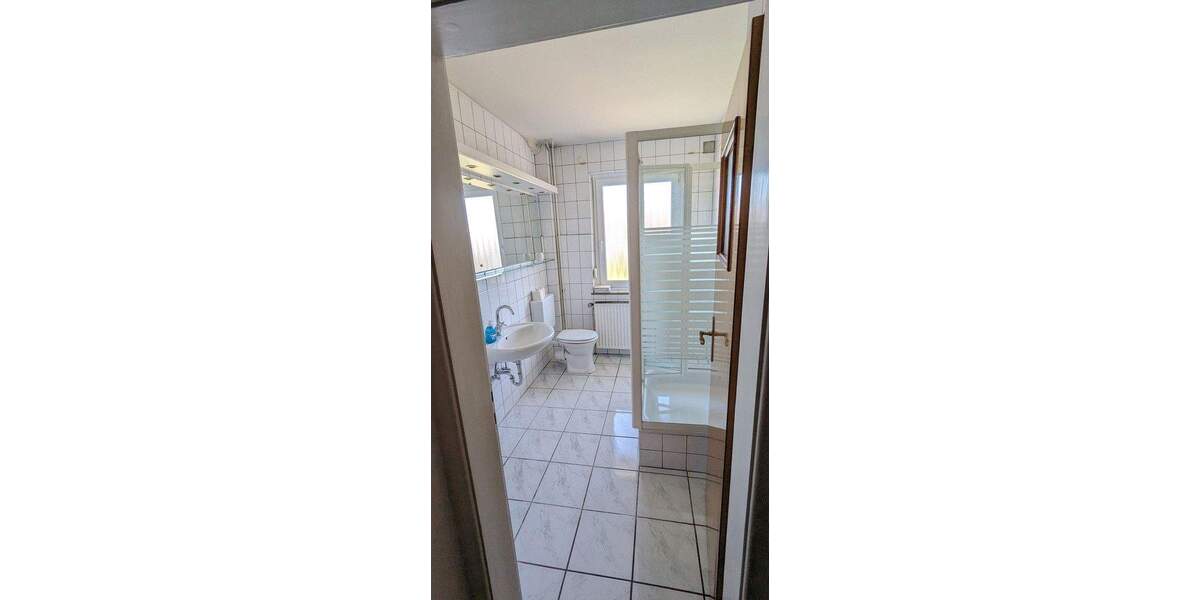 Renovierungsbedürftiges Haus mit viel Potential in Weetzen zu Verkaufen 8 zimmer