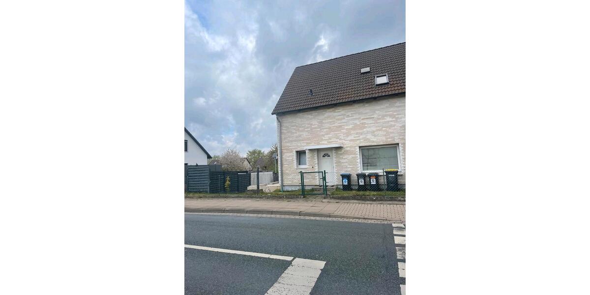 Etagenwohnung Seelze - 5 Zimmer, 95 m&sup2;, 1.500&euro; | Angebot:26256635