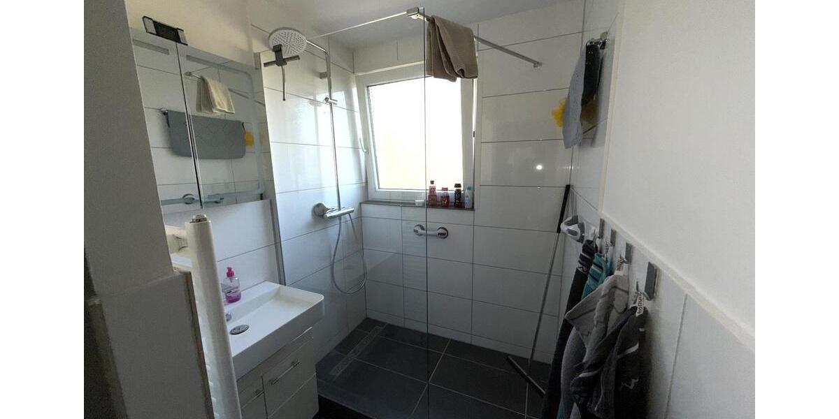Etagenwohnung Hannover Bothfeld-Vahrenheide - 4 Zimmer, 84 m&sup2;, 900&euro; | Angebot:26386037