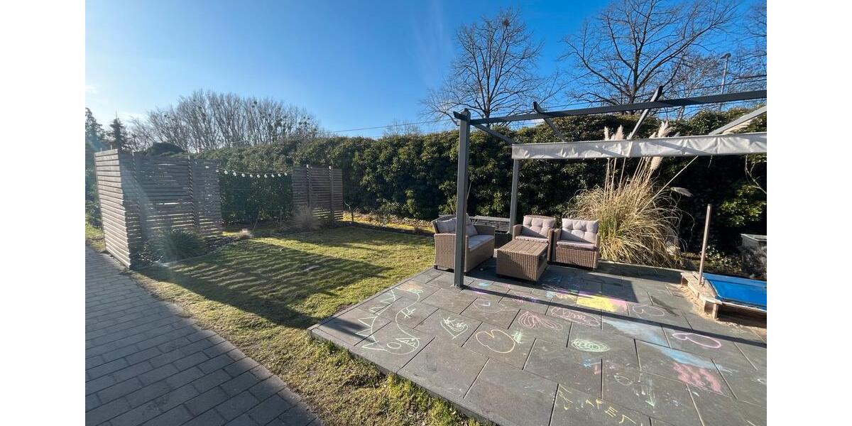 Reihenhaus Hannover Herrenhausen-Stöcken - 3.5 Zimmer, 116 m&sup2;, 1.700&euro; | Angebot:25422938