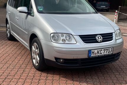 VW Touran 324.000 km 1.990 &euro; Garbsen 30827