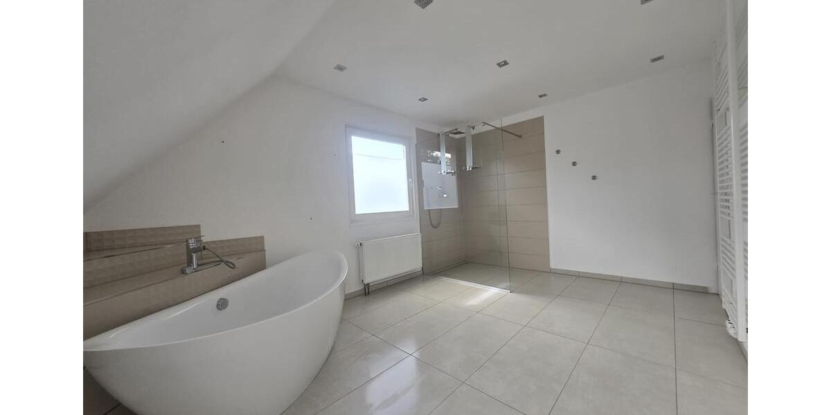Einfamilienhaus Sarstedt - 5 Zimmer, 147 m&sup2;, 375.000&euro; | Angebot:26844546