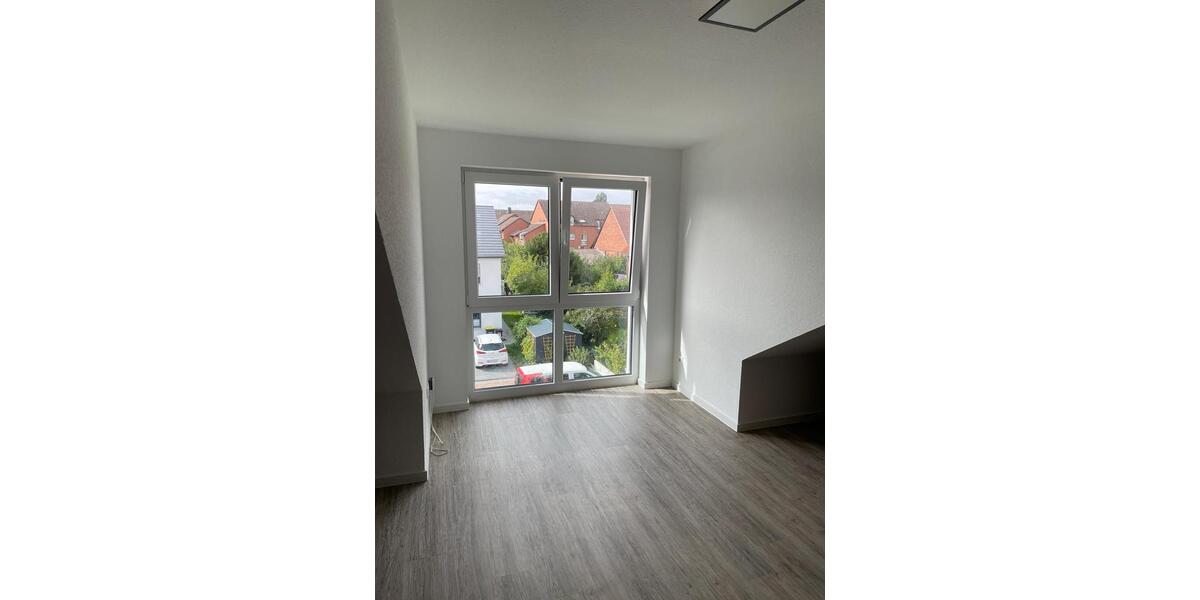 Reihenhaus Lehrte - 5 Zimmer, 145 m&sup2;, 1.800&euro; | Angebot:27607067