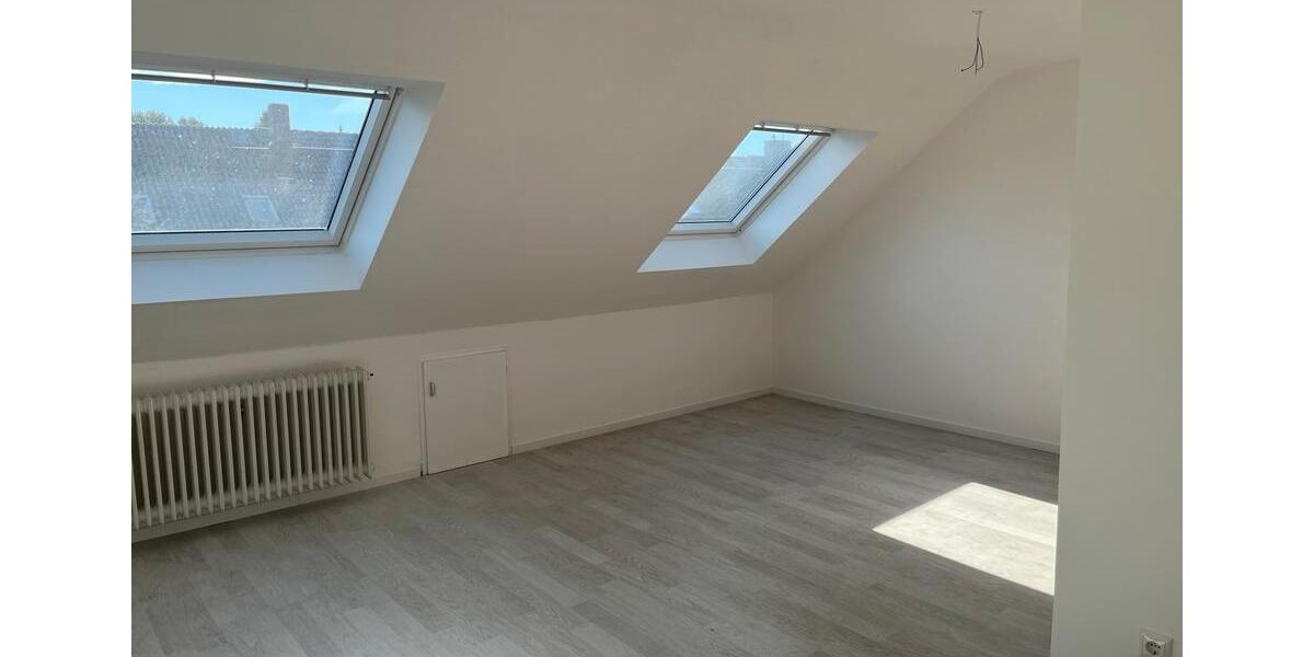 Reihenhaus Hannover Döhren-Wülfel - 5.5 Zimmer, 131 m&sup2;, 1.900&euro; | Angebot:27607864