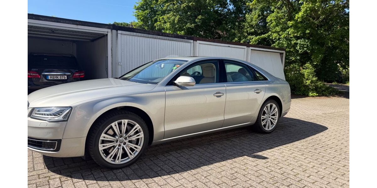 Audi A8 190.000 km 19.900 &euro; Hannover 30659