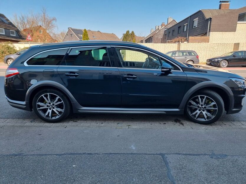 Peugeot 508 156.000 km 12.900 € Hannover 30629