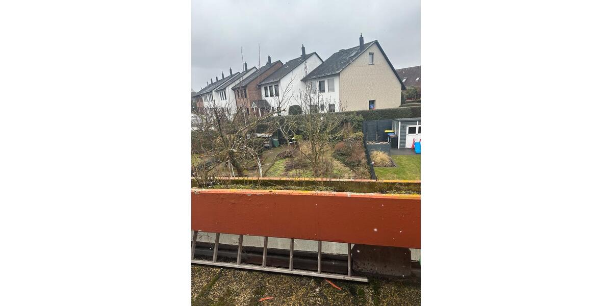 Reihenhaus Laatzen - 5 Zimmer, 127 m&sup2;, 1.900&euro; | Angebot:25082173