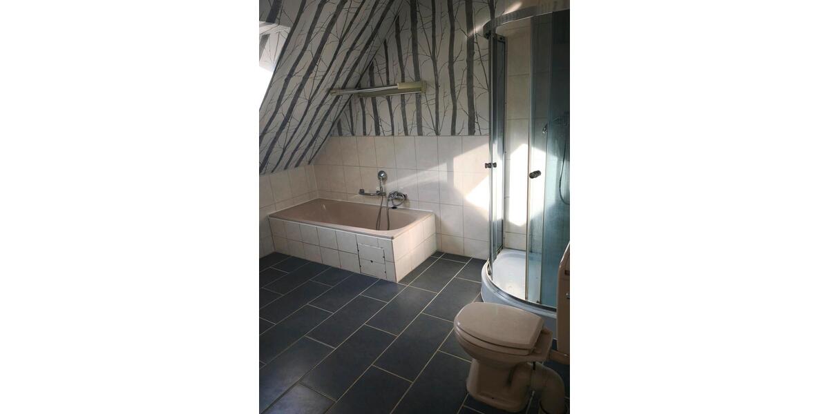 Dachgeschoßwohnung Neustadt am Rübenberge - 5 Zimmer, 115 m&sup2;, 975&euro; | Angebot:25351148