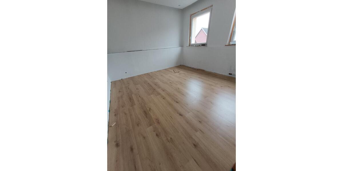 Etagenwohnung Bad Münder am Deister - 4.5 Zimmer, 128 m&sup2;, 920&euro; | Angebot:27605254