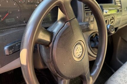 VW T5 Transporter 185.000 km 3.750 &euro; seelze 30926