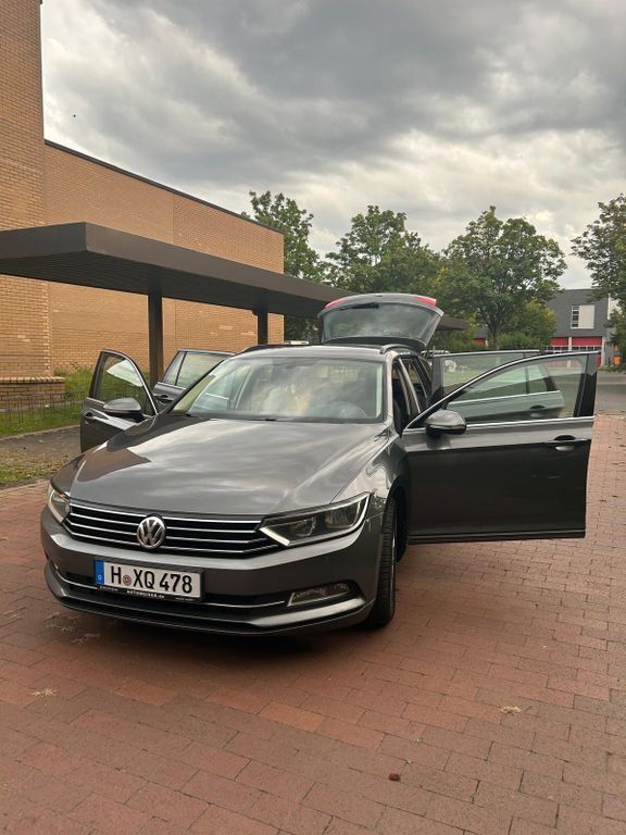 VW Passat 277.435 km 8.800 € Hannover 30659