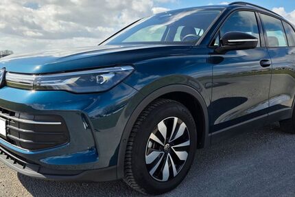 VW Tiguan 9.400 km 34.400 &euro; Pattensen 30982